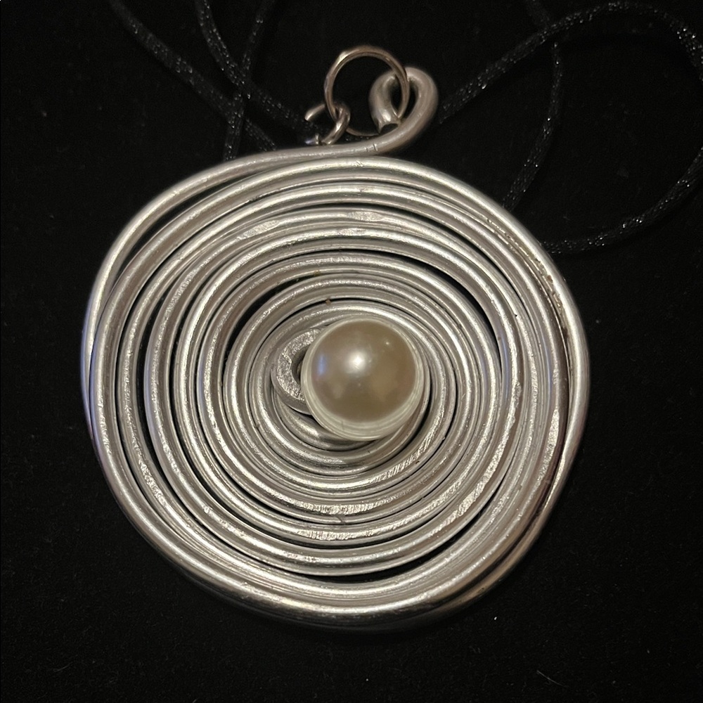 Elegant Handmade Silver Spiral Pendant Necklace